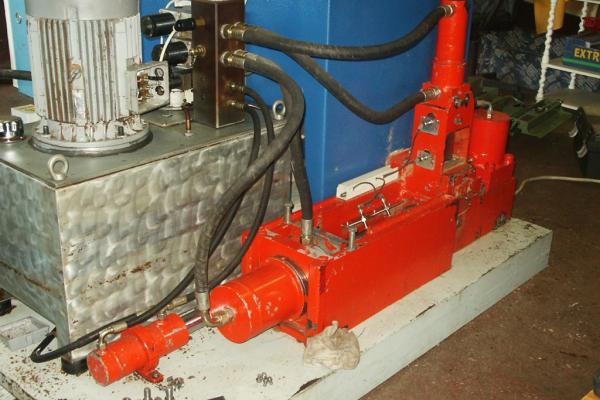 Brikettiermaschine
